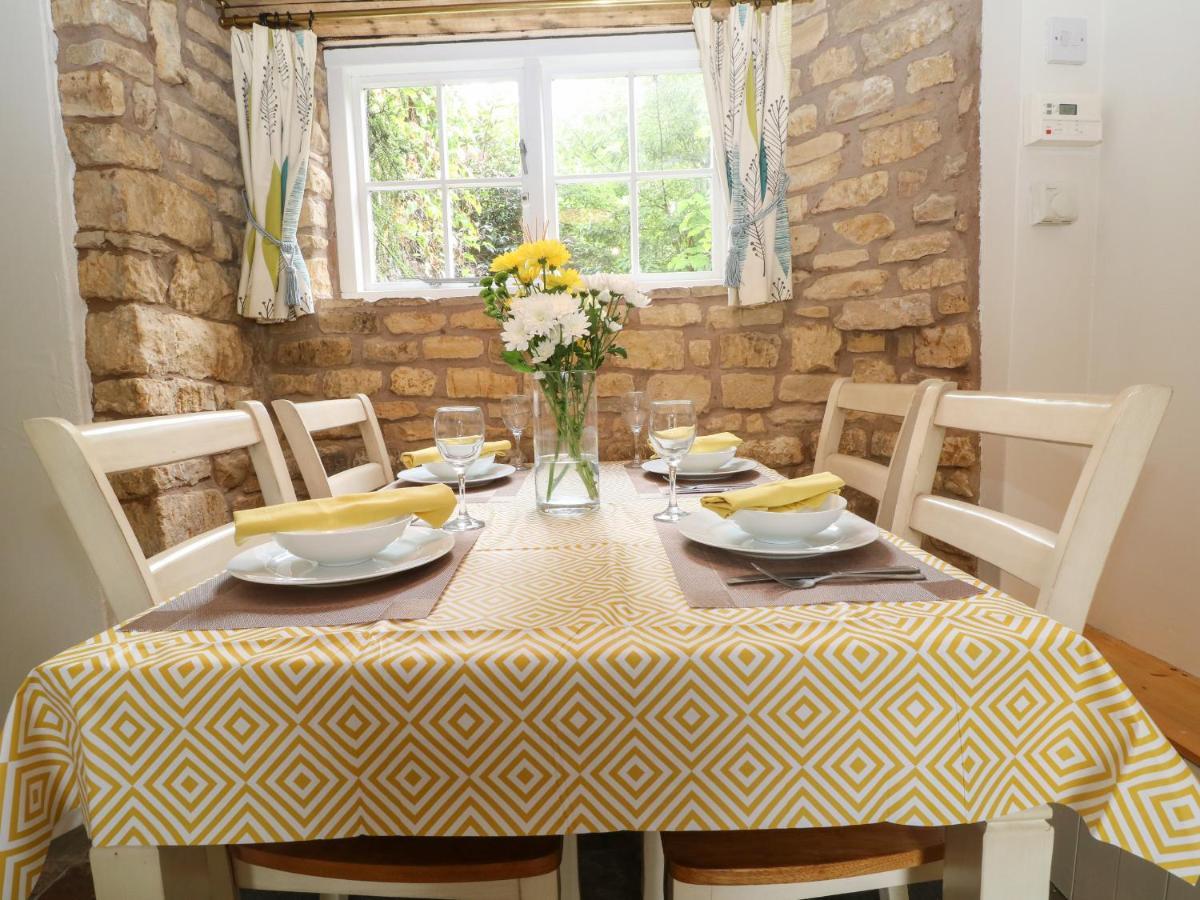 Tuesday Cottage Bourton-on-the-Water Bagian luar foto