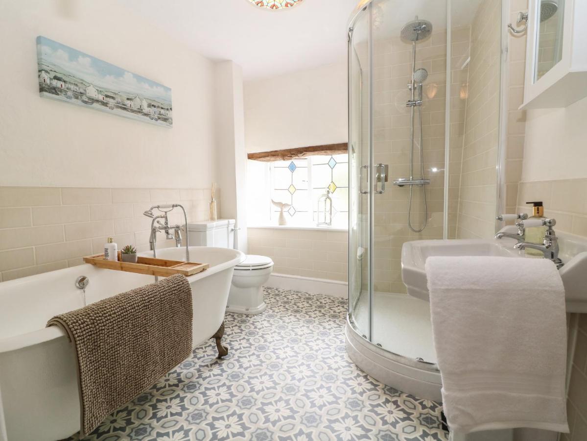 Tuesday Cottage Bourton-on-the-Water Bagian luar foto