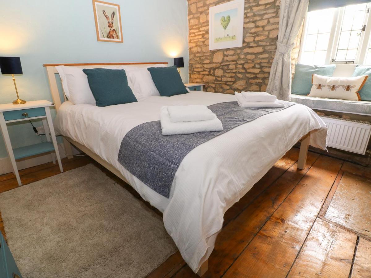 Tuesday Cottage Bourton-on-the-Water Bagian luar foto