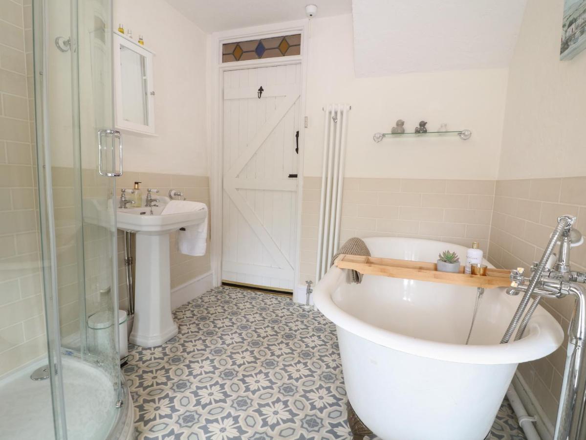 Tuesday Cottage Bourton-on-the-Water Bagian luar foto