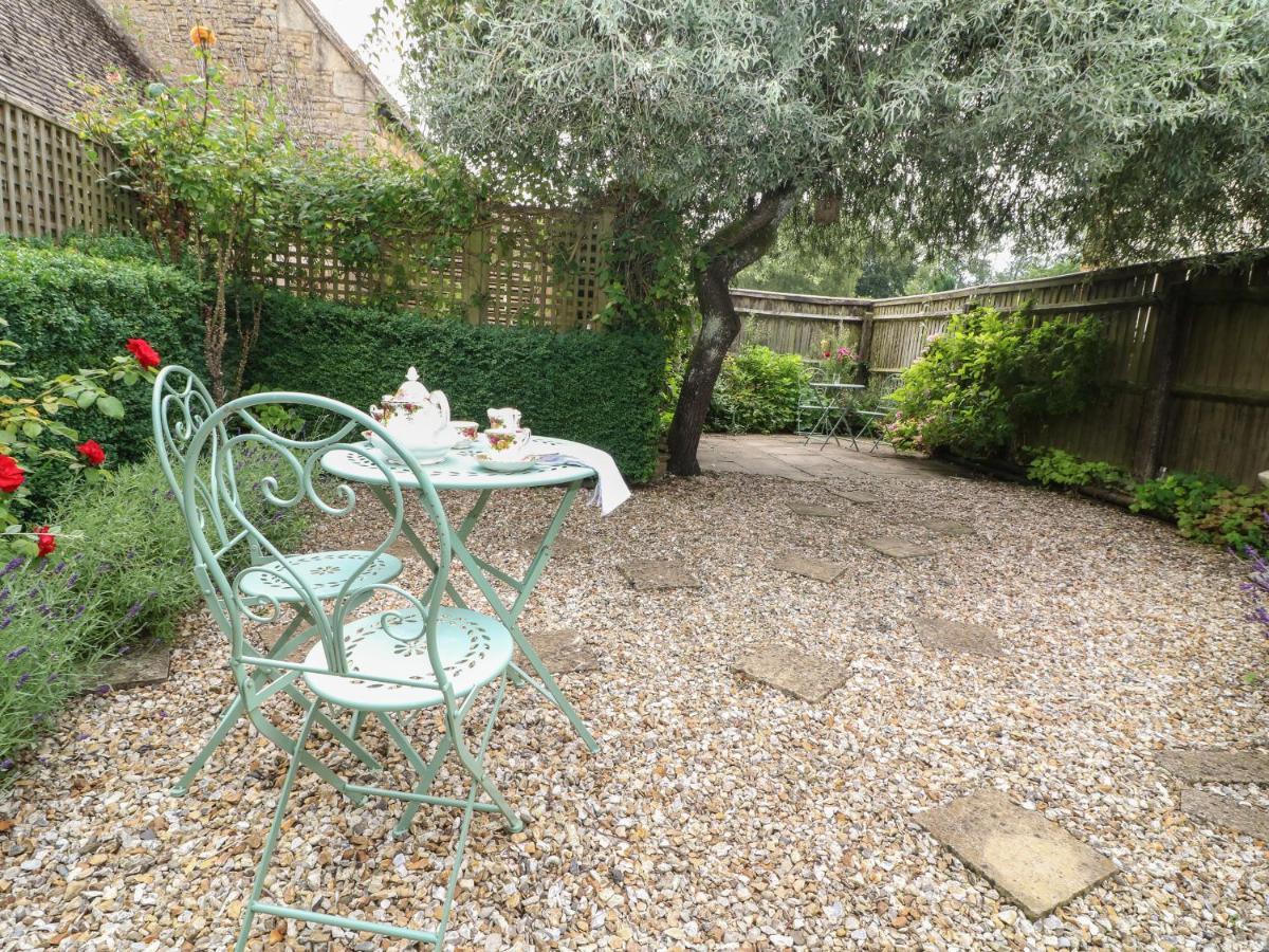 Tuesday Cottage Bourton-on-the-Water Bagian luar foto